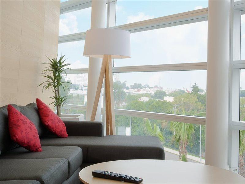 Fiesta Inn Puebla Las Animas Екстериор снимка