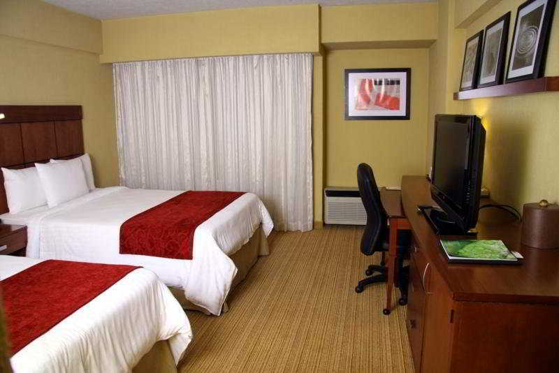 Fiesta Inn Puebla Las Animas Екстериор снимка