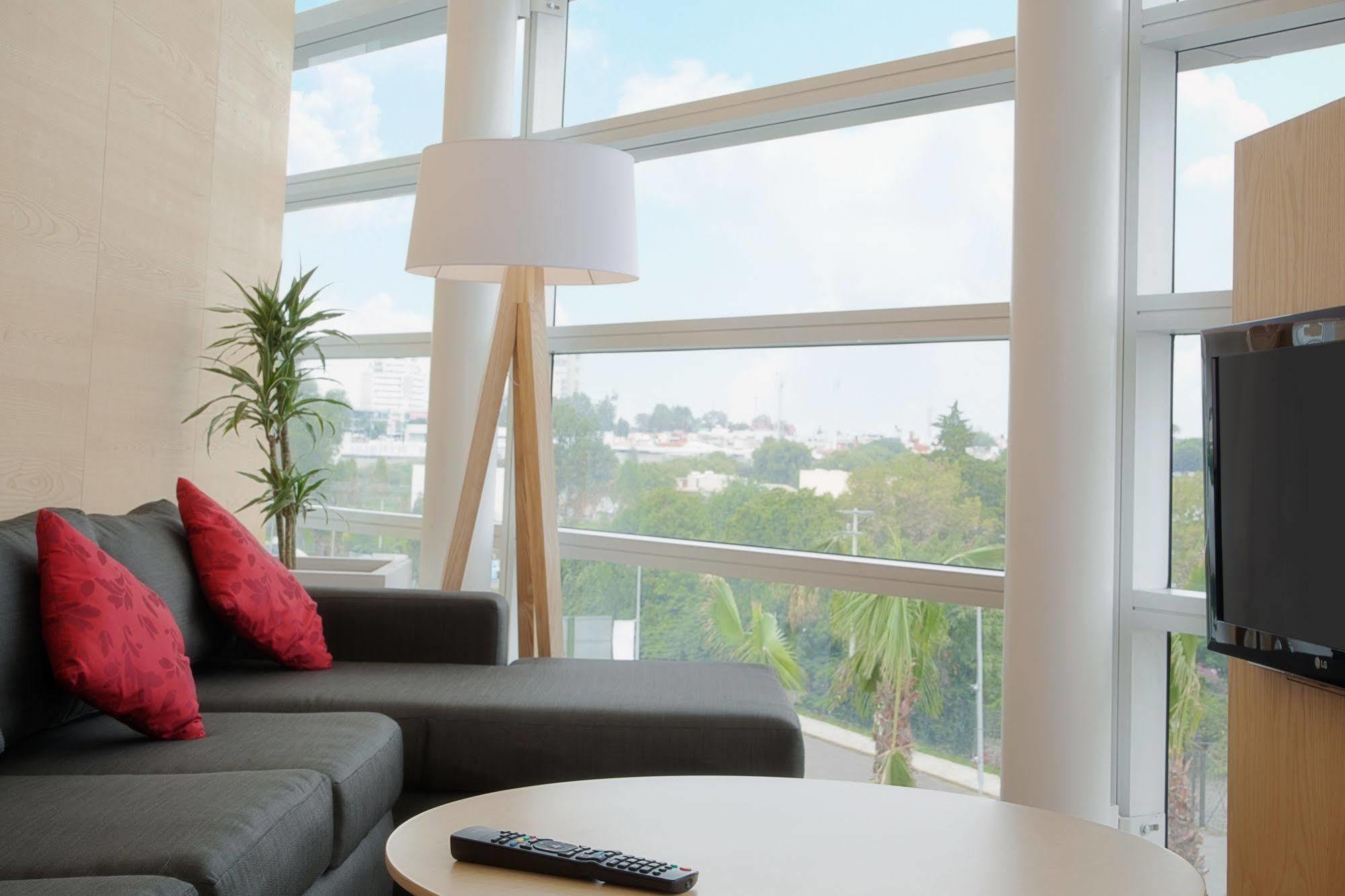 Fiesta Inn Puebla Las Animas Екстериор снимка
